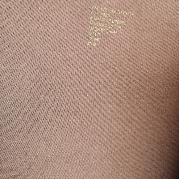 Brown knee high boots - Picture 4 of 6